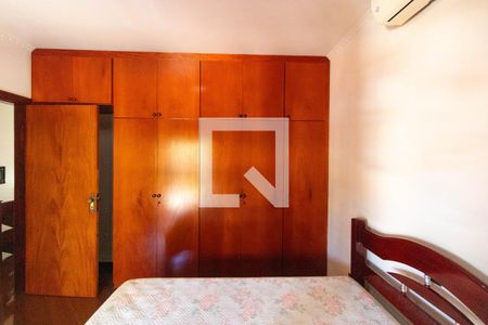 Casa à venda com 336m², 4 quartos e 4 vagasSuíte 02