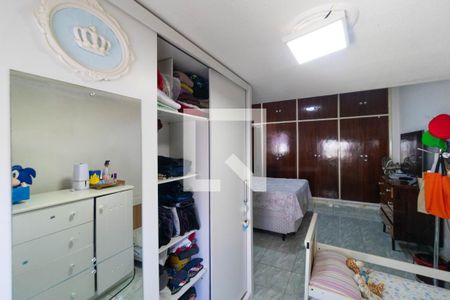 Casa à venda com 336m², 4 quartos e 4 vagasQuarto da Casa 02