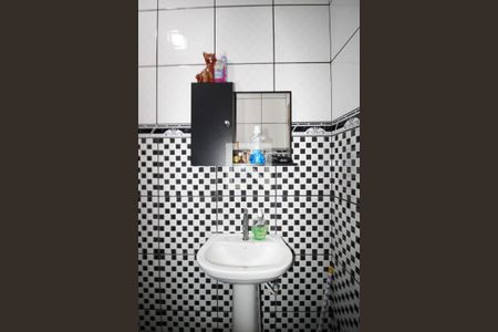 Casa para alugar com 150m², 2 quartos e 2 vagasBanheiro