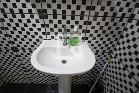 Casa para alugar com 150m², 2 quartos e 2 vagasBanheiro