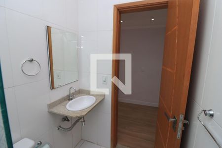 Casa de condomínio à venda com 168m², 3 quartos e 2 vagasBanheiro da Suíte