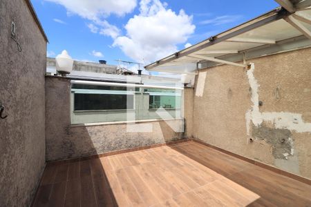 Casa de condomínio à venda com 168m², 3 quartos e 2 vagasÁrea de Serviço