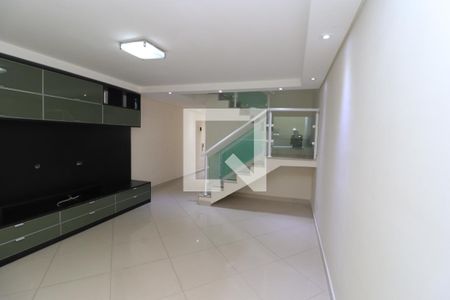 Sala de TV de casa de condomínio à venda com 3 quartos, 168m² em Vila Aricanduva, São Paulo