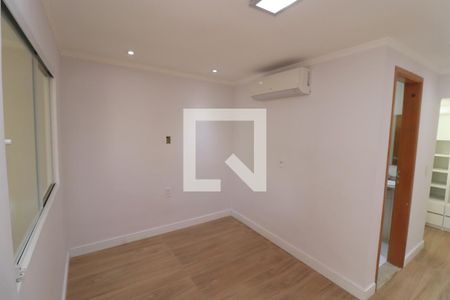 Casa de condomínio à venda com 168m², 3 quartos e 2 vagasQuarto 3 - Suíte