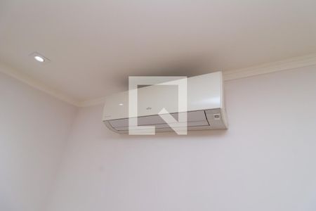 Casa de condomínio à venda com 168m², 3 quartos e 2 vagasQuarto 3 - Suíte