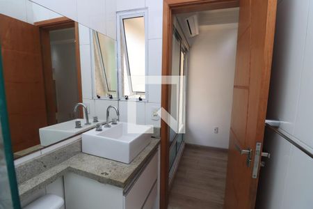 Casa de condomínio à venda com 168m², 3 quartos e 2 vagasBanheiro da Suíte 3