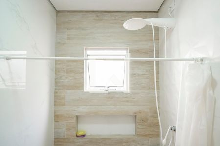 Casa à venda com 330m², 3 quartos e 6 vagasBanheiro da Suíte 2