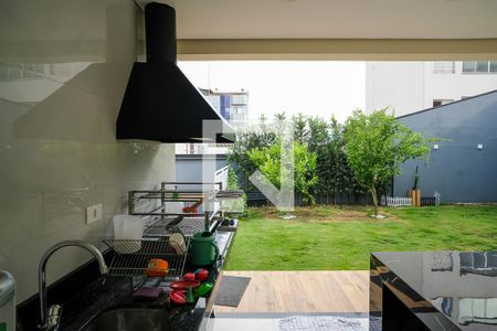 Casa à venda com 330m², 3 quartos e 6 vagasQuintal