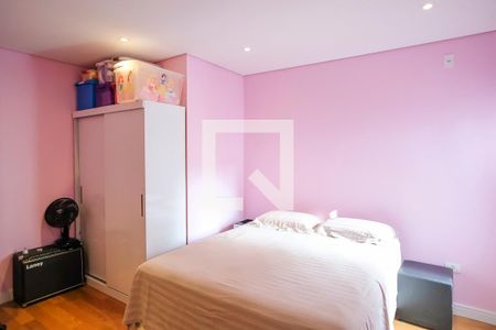 Casa à venda com 330m², 3 quartos e 6 vagasSuíte 2