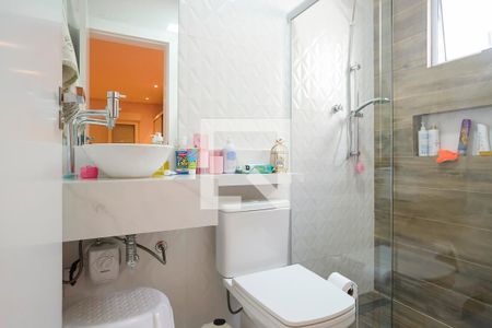 Casa à venda com 330m², 3 quartos e 6 vagasBanheiro da Suíte 3