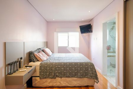 Casa à venda com 330m², 3 quartos e 6 vagasSuíte 1