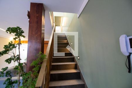 Casa à venda com 195m², 3 quartos e 1 vagaEscada