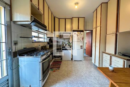 Casa à venda com 288m², 3 quartos e 2 vagasCozinha