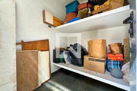 Casa à venda com 288m², 3 quartos e 2 vagasDepósito 