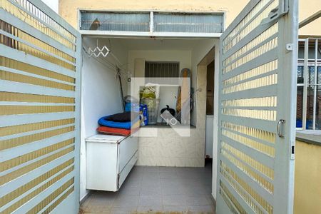 Casa à venda com 288m², 3 quartos e 2 vagasÁrea de Serviço