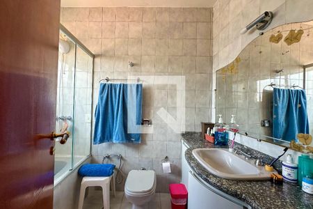 Casa à venda com 288m², 3 quartos e 2 vagasBanheiro do Quarto 3