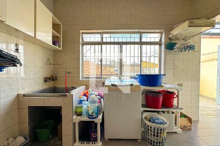 Casa à venda com 288m², 3 quartos e 2 vagasÁrea de Serviço