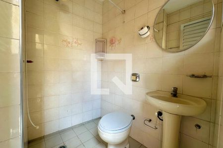 Casa à venda com 288m², 3 quartos e 2 vagasBanheiro de serviço