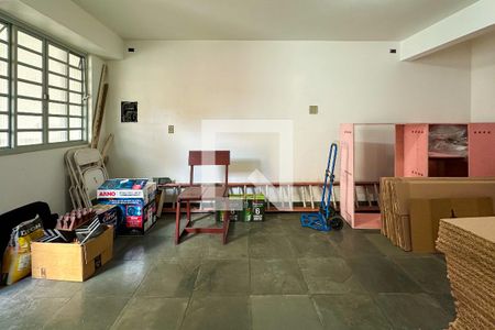 Casa à venda com 288m², 3 quartos e 2 vagasQuarto de Serviço