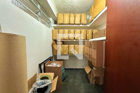 Casa à venda com 288m², 3 quartos e 2 vagasQuarto de Serviço