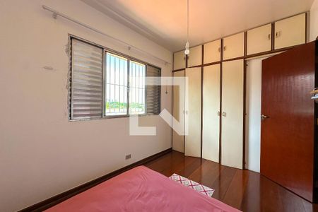 Casa à venda com 288m², 3 quartos e 2 vagasQuarto 1