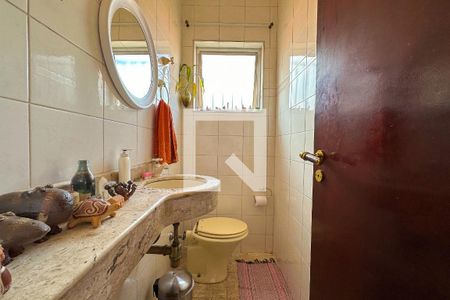 Casa à venda com 288m², 3 quartos e 2 vagasLavabo