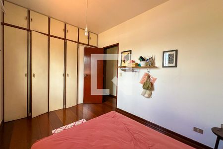 Casa à venda com 288m², 3 quartos e 2 vagasQuarto 1