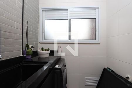 Apartamento para alugar com 65m², 1 quarto e 1 vagaCozinha e Área de Serviço - janela