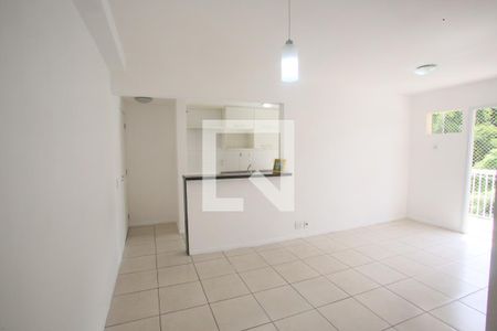 Sala de apartamento para alugar com 3 quartos, 69m² em Taquara, Rio de Janeiro