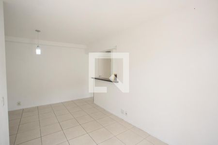 Sala de apartamento para alugar com 3 quartos, 69m² em Taquara, Rio de Janeiro