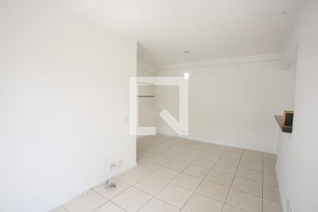 Sala de apartamento para alugar com 3 quartos, 69m² em Taquara, Rio de Janeiro
