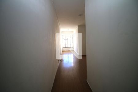 Sala de apartamento para alugar com 3 quartos, 80m² em Bonsucesso, Rio de Janeiro
