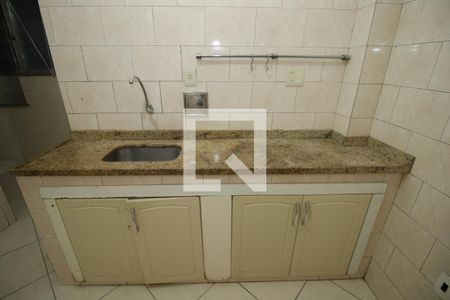 Cozinha de apartamento para alugar com 3 quartos, 80m² em Bonsucesso, Rio de Janeiro