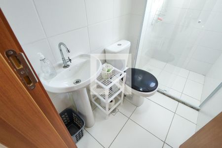 Apartamento para alugar com 48m², 2 quartos e 1 vaga Apartamento para alugar com 48m², 2 quartos e 1 vagaBanheiro