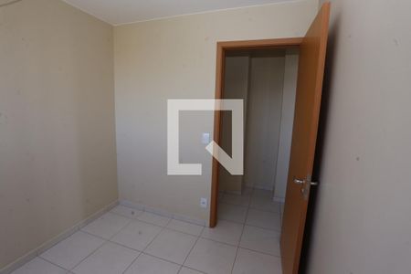 Quarto de apartamento para alugar com 3 quartos, 70m² em Samambaia Sul (samambaia), Brasília