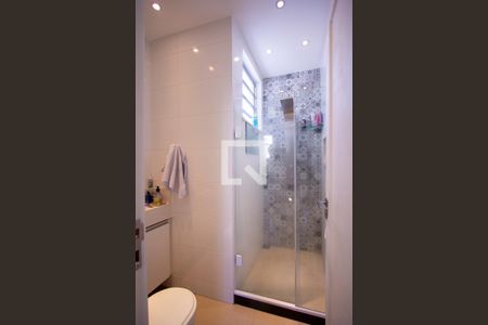 Apartamento à venda com 50m², 2 quartos e sem vaga Apartamento à venda com 50m², 2 quartos e sem vagaBanheiro