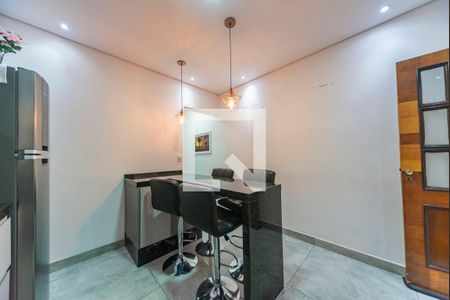 Casa à venda com 156m², 3 quartos e 2 vagasCozinha