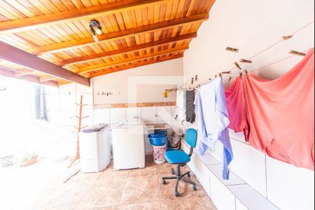 Casa à venda com 156m², 3 quartos e 2 vagasÁrea de Serviço