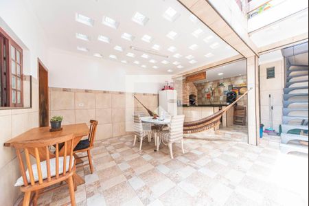 Casa à venda com 156m², 3 quartos e 2 vagasQuintal e Área Gourmet