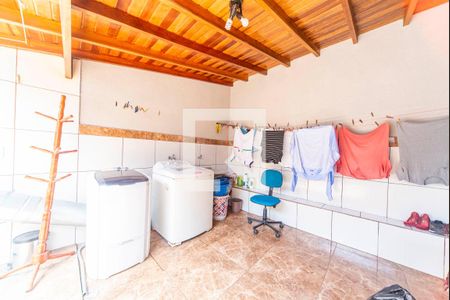 Casa à venda com 156m², 3 quartos e 2 vagasÁrea de Serviço