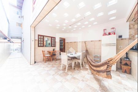Casa à venda com 156m², 3 quartos e 2 vagasQuintal e Área Gourmet