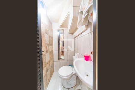 Casa à venda com 156m², 3 quartos e 2 vagasBanheiro da Área Gourmet