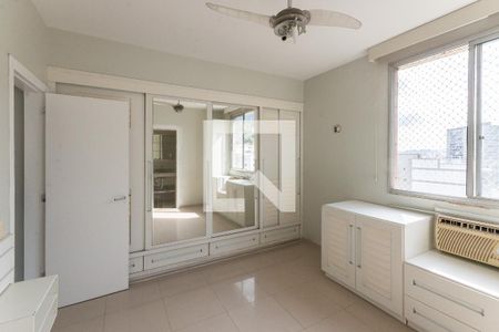 Suíte de apartamento à venda com 3 quartos, 107m² em Grajaú, Rio de Janeiro