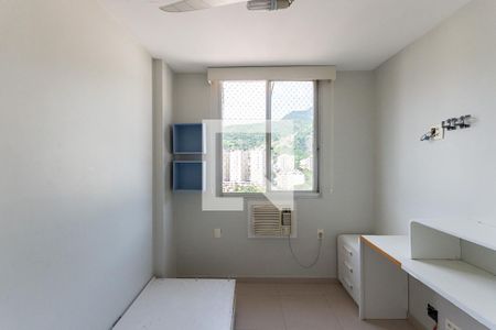 Apartamento à venda com 107m², 3 quartos e 2 vagasQuarto 2