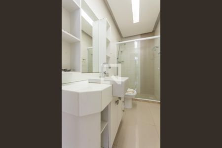 Apartamento à venda com 107m², 3 quartos e 2 vagasBanheiro