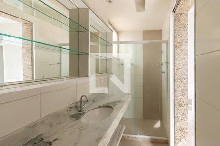 Apartamento à venda com 107m², 3 quartos e 2 vagasBanheiro Suíte