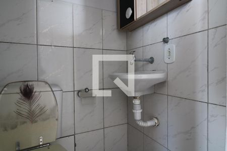 Banheiro de casa para alugar com 1 quarto, 40m² em Vila Palmares, Santo André