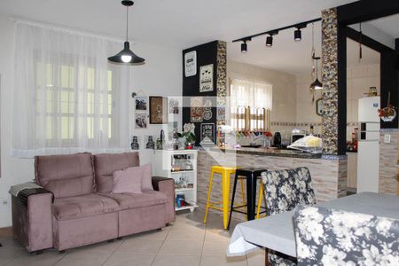 Sala 01 de casa à venda com 4 quartos, 192m² em Nonoai, Porto Alegre