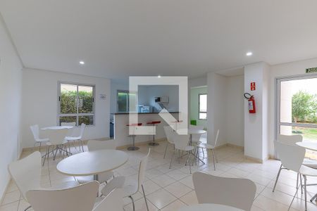Apartamento para alugar com 70m², 2 quartos e 1 vagaÁrea comum - Salão de festas