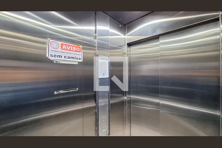 Apartamento para alugar com 28m², 1 quarto e sem vagaElevador